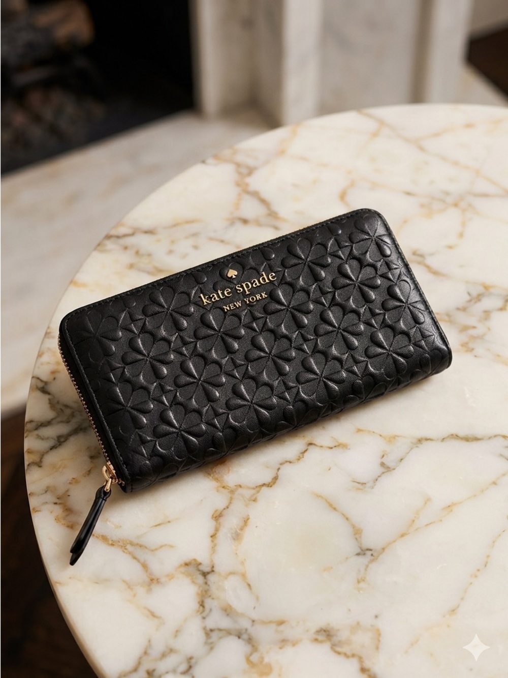 NWOT Kate Spade Hollie Spade Clover Quilted Floral Zip-Around Wallet with Gold